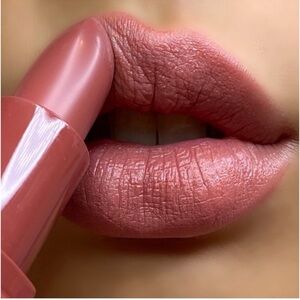 💕✔️Sunset Rose Bobbi Brown Luxe Matte Lipstick